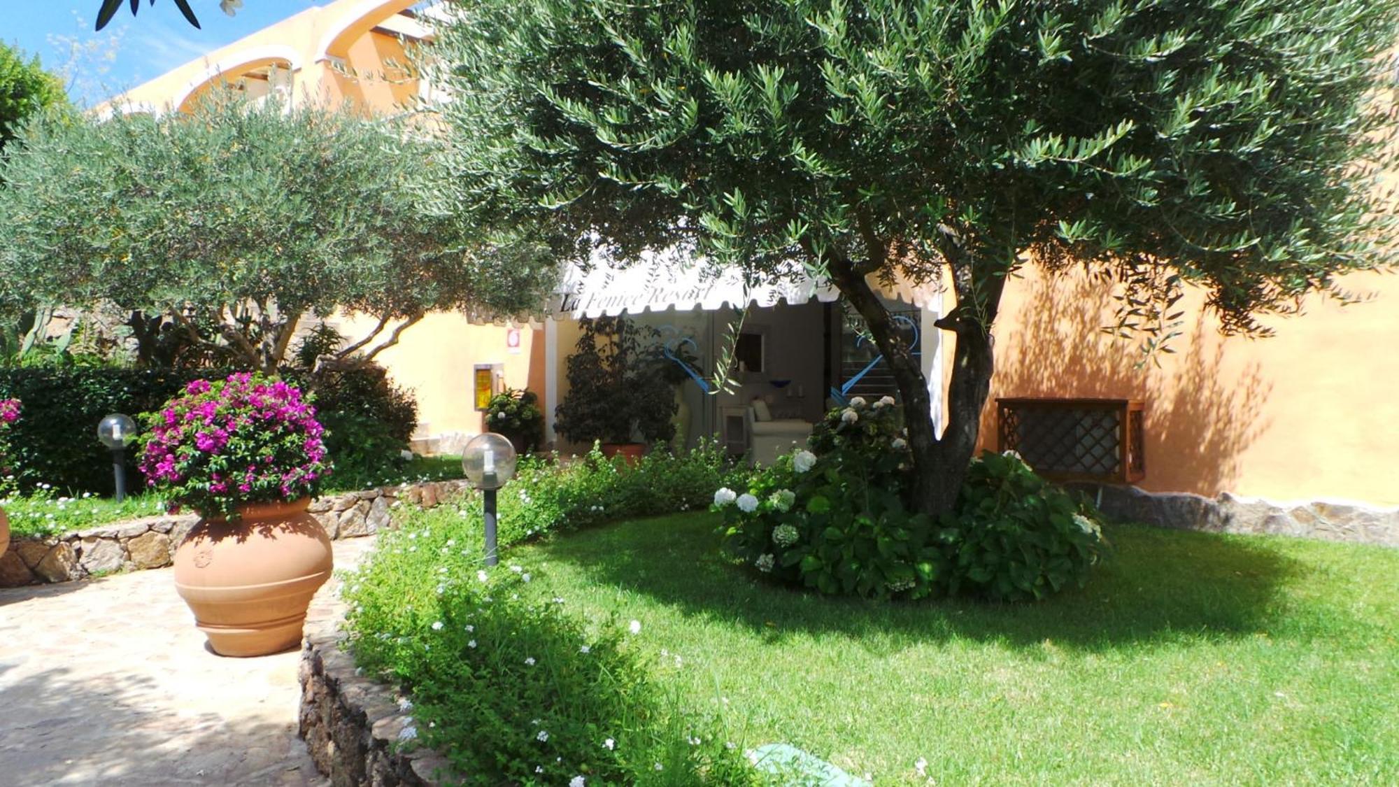La Fenice Resort Olbia Exterior photo